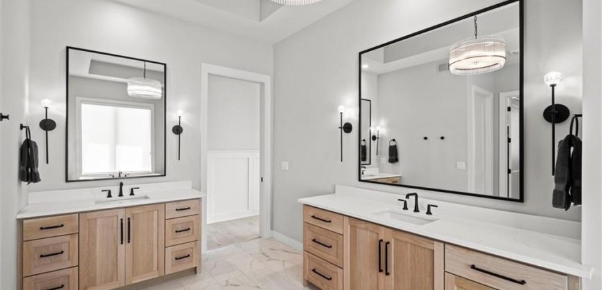 Homes for Sale in Parkville, MO 64152 | 7390 N National Drive