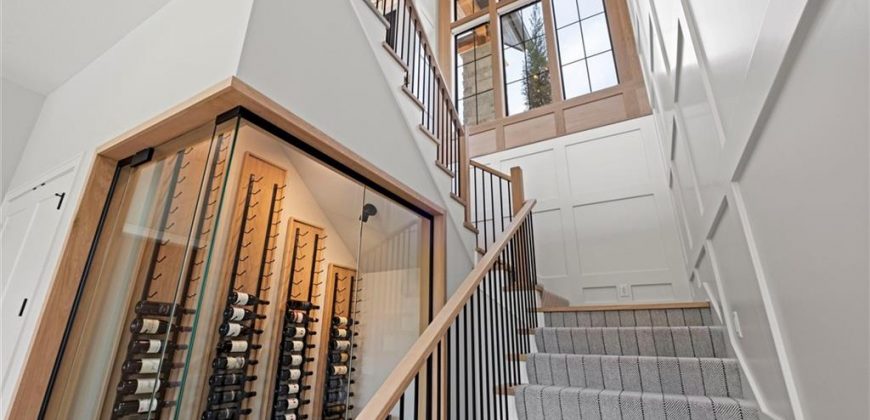 Homes for Sale in Parkville, MO 64152 | 7390 N National Drive