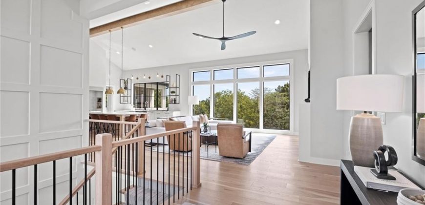 Homes for Sale in Parkville, MO 64152 | 7390 N National Drive