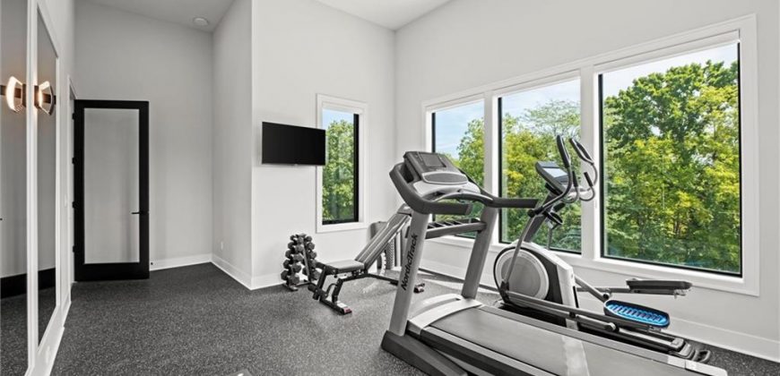 Homes for Sale in Parkville, MO 64152 | 7390 N National Drive