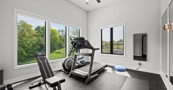 Homes for Sale in Parkville, MO 64152 | 7390 N National Drive