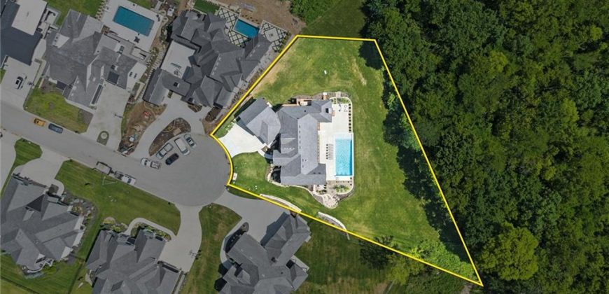 Homes for Sale in Parkville, MO 64152 | 7390 N National Drive