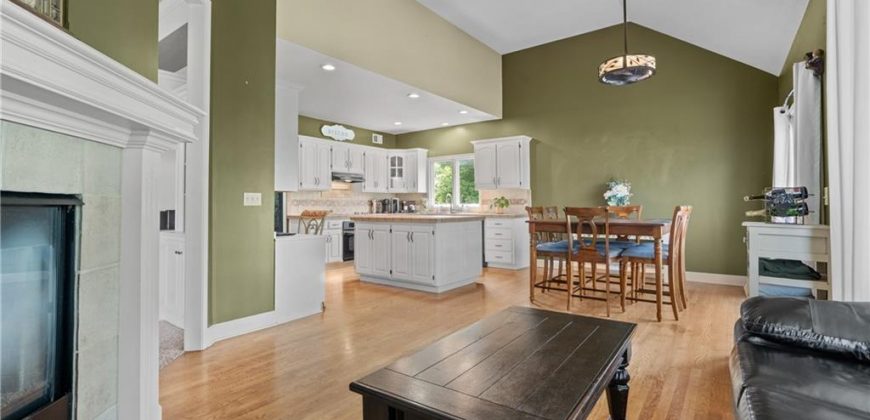 Homes for Sale in Parkville, MO 64152 | 10013 NW Crooked Road