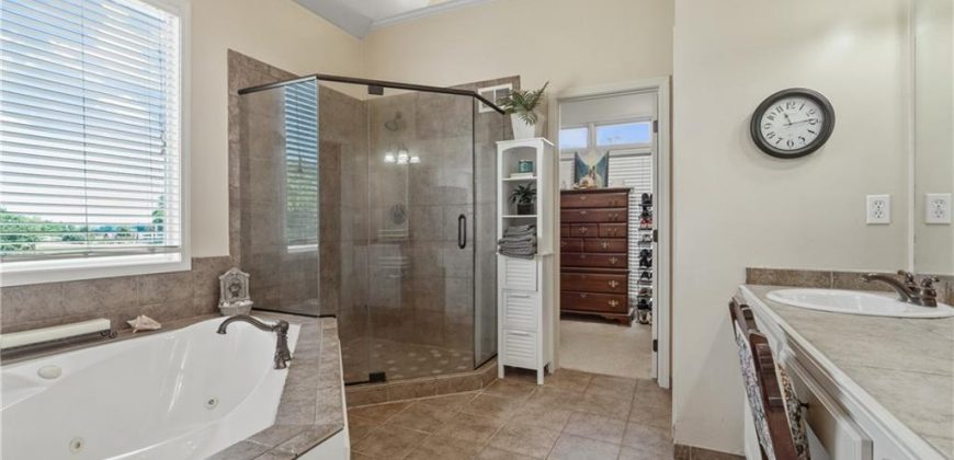 Homes for Sale in Parkville, MO 64152 | 10013 NW Crooked Road