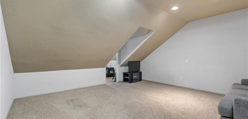 Homes for Sale in Parkville, MO 64152 | 10013 NW Crooked Road