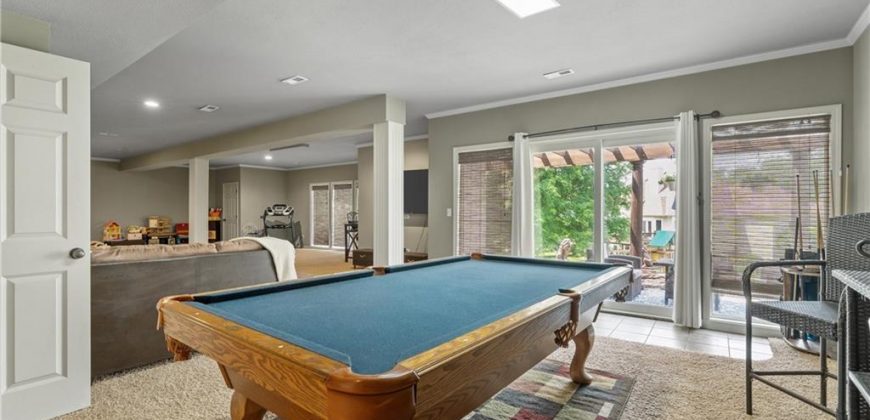 Homes for Sale in Parkville, MO 64152 | 10013 NW Crooked Road