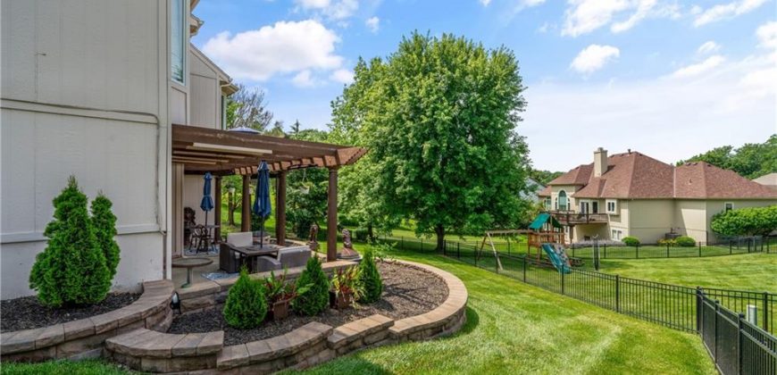 Homes for Sale in Parkville, MO 64152 | 10013 NW Crooked Road