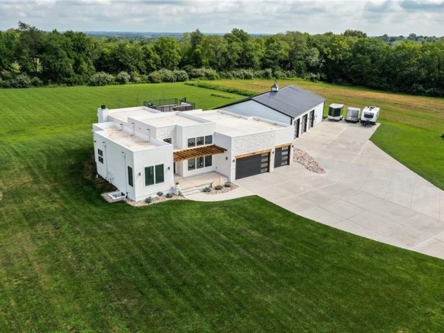 Homes for Sale in Smithville, MO 64089 | 6320 NE 164th Street