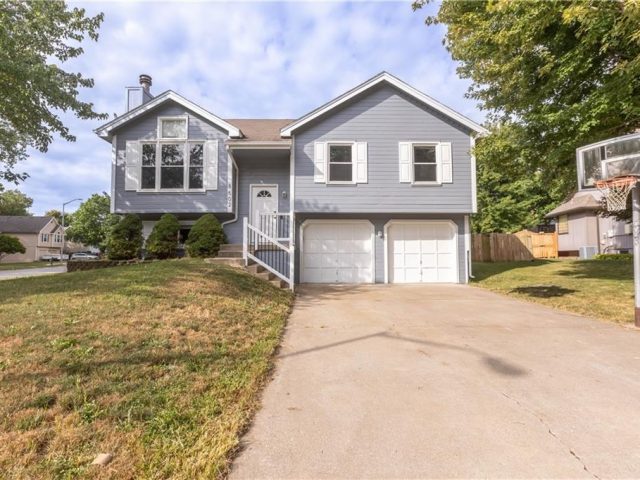 Homes for Sale in Kansas City, MO 64153 | 8502 N Carson Avenue