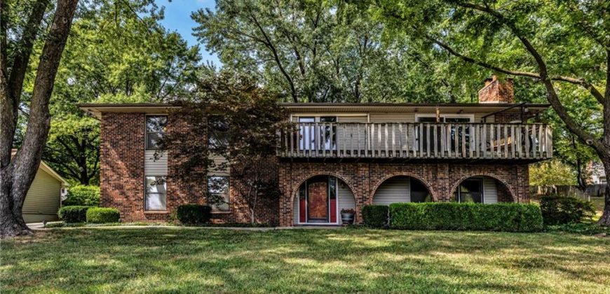 Homes for Sale in Weatherby Lake, MO 64152 | 7610 NW Westside Drive