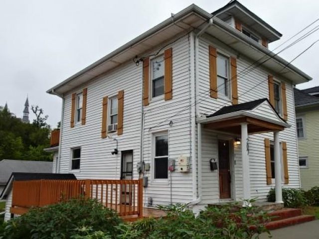 Homes for Sale in Parkville, MO 64152 | 207  East Street