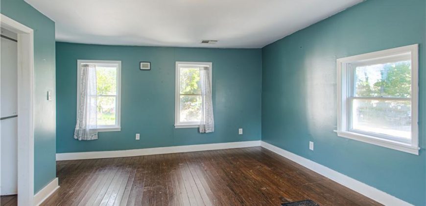 Homes for Sale in Missouri City, MO 64072 | 611  Main Street