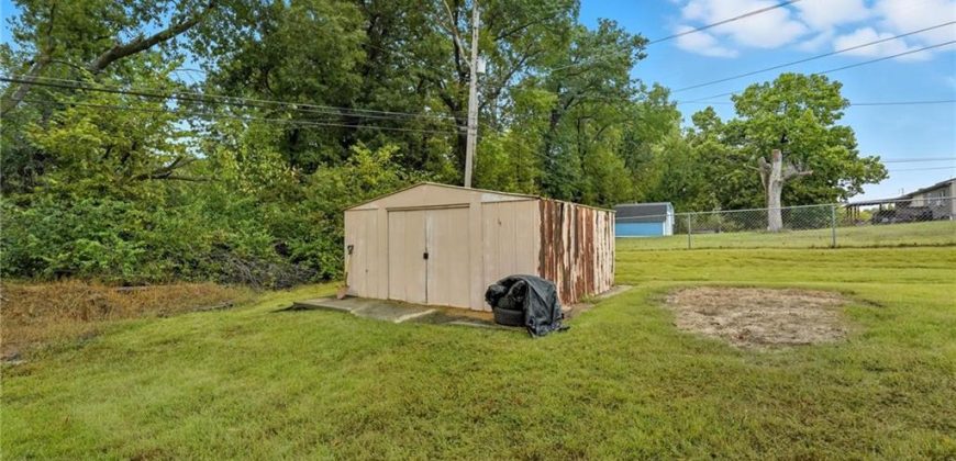 Homes for Sale in Kansas City, MO 64155 | 800 NE 90th Street