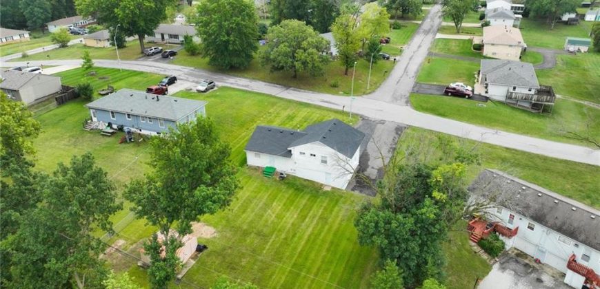 Homes for Sale in Kansas City, MO 64155 | 800 NE 90th Street