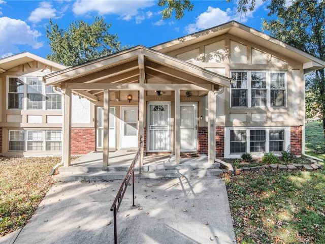 Homes for Sale in Kansas City, MO 64118 | 1466 NW 64th Terrace