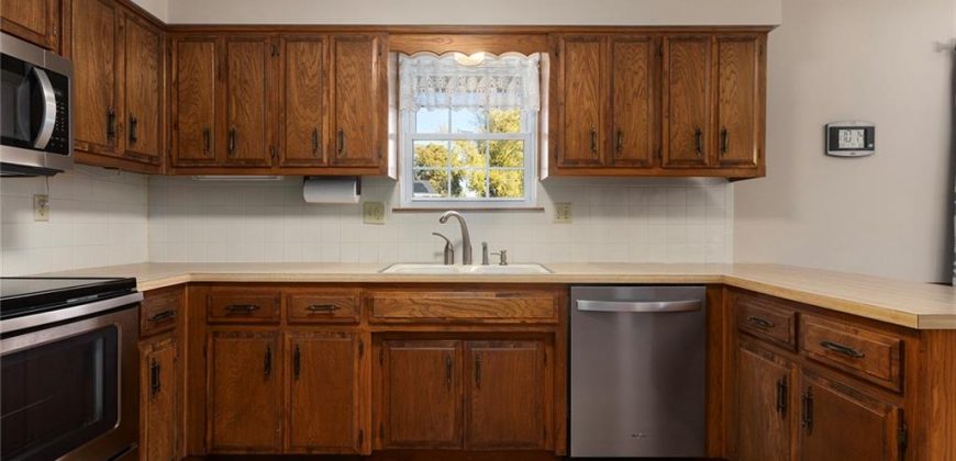 Homes for Sale in Liberty, MO 64068 | 2120  Pin Oak Drive