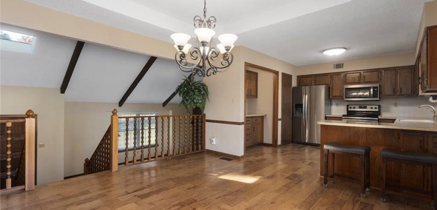 Homes for Sale in Liberty, MO 64068 | 2120  Pin Oak Drive