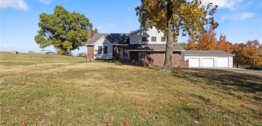 Homes for Sale in Liberty, MO 64068 | 2120  Pin Oak Drive