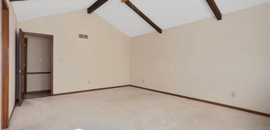 Homes for Sale in Liberty, MO 64068 | 2120  Pin Oak Drive