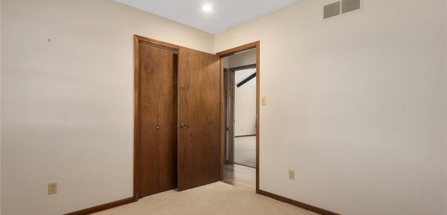 Homes for Sale in Liberty, MO 64068 | 2120  Pin Oak Drive