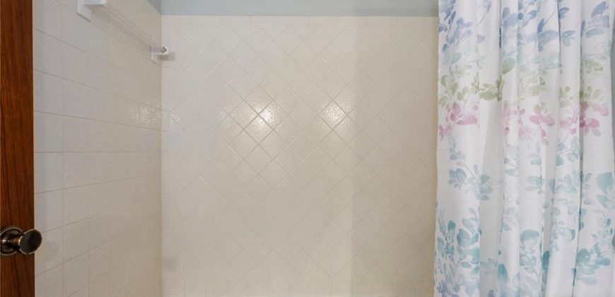 Homes for Sale in Liberty, MO 64068 | 2120  Pin Oak Drive