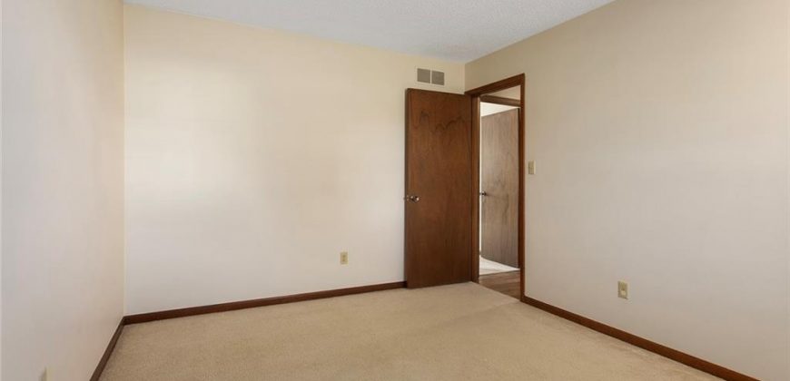 Homes for Sale in Liberty, MO 64068 | 2120  Pin Oak Drive