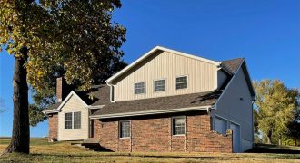 Homes for Sale in Liberty, MO 64068 | 2120  Pin Oak Drive