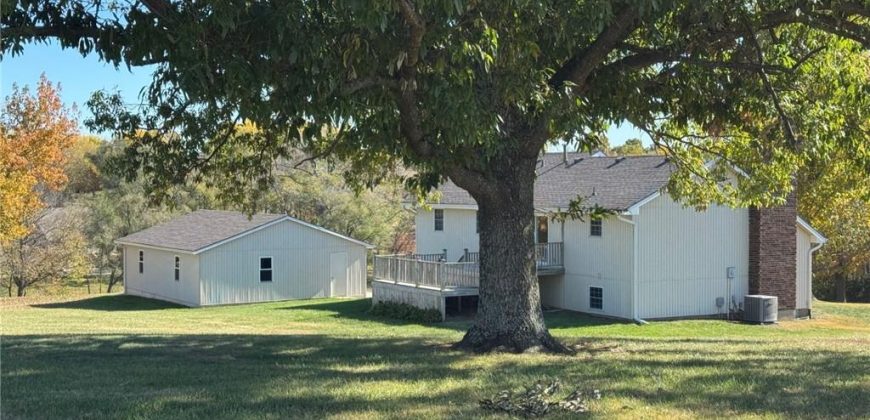 Homes for Sale in Liberty, MO 64068 | 2120  Pin Oak Drive