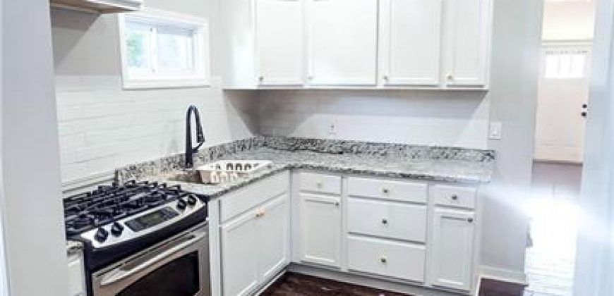 Homes for Sale in Kansas City, MO 64119 | 5814  Gunn Avenue