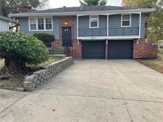 Homes for Sale in Kansas City, MO 64152 | 6921 NW 79TH Street