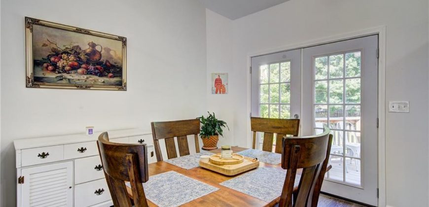 Homes for Sale in Parkville, MO 64152 | 5716 NW Creekview Drive