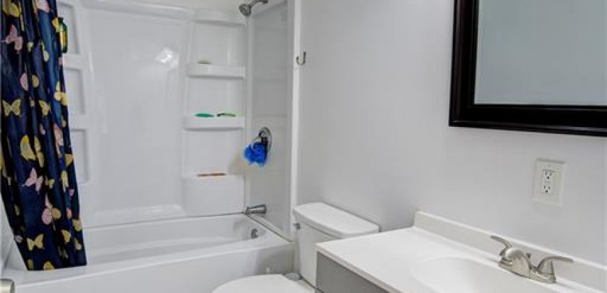 Homes for Sale in Parkville, MO 64152 | 5716 NW Creekview Drive