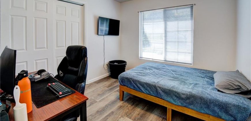 Homes for Sale in Parkville, MO 64152 | 5716 NW Creekview Drive