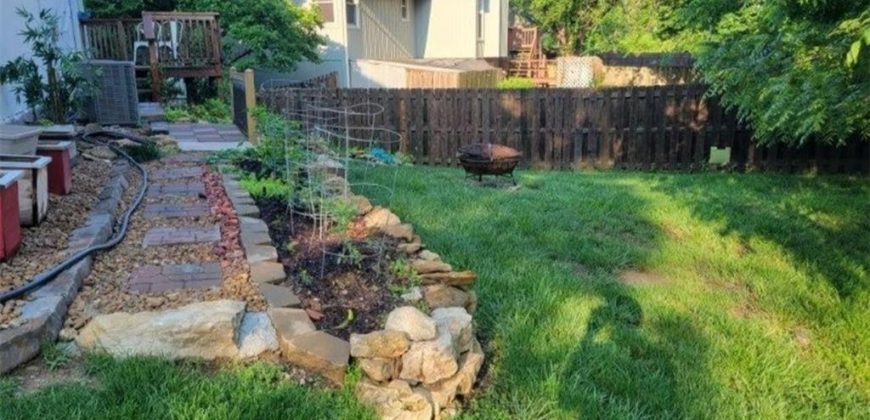 Homes for Sale in Parkville, MO 64152 | 5716 NW Creekview Drive