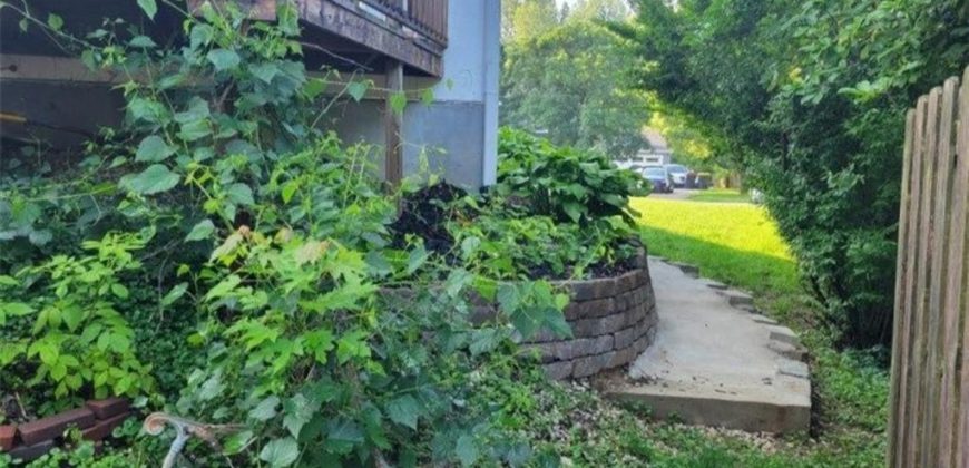 Homes for Sale in Parkville, MO 64152 | 5716 NW Creekview Drive