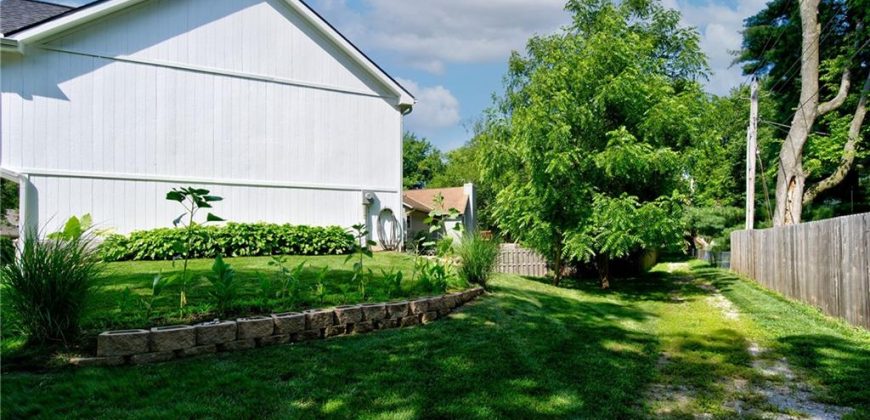 Homes for Sale in Parkville, MO 64152 | 5716 NW Creekview Drive