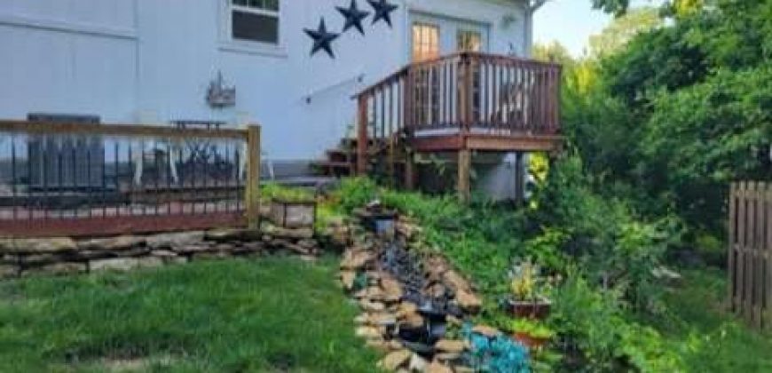 Homes for Sale in Parkville, MO 64152 | 5716 NW Creekview Drive