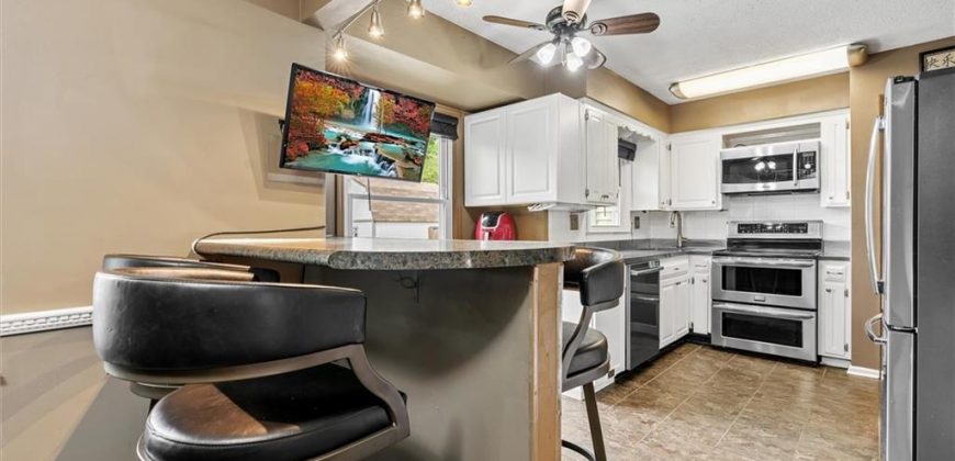 Homes for Sale in Kansas City, MO 64118 | 1206 NE 81st Terrace