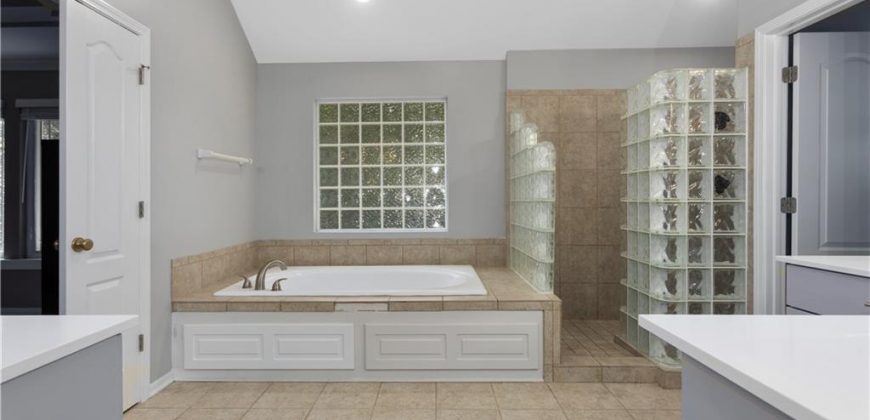 Homes for Sale in Kansas City, MO 64156 | 4021 NE 95th Terrace