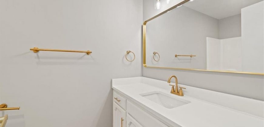 Homes for Sale in Gladstone, MO 64119 | 7109 N Indiana Street