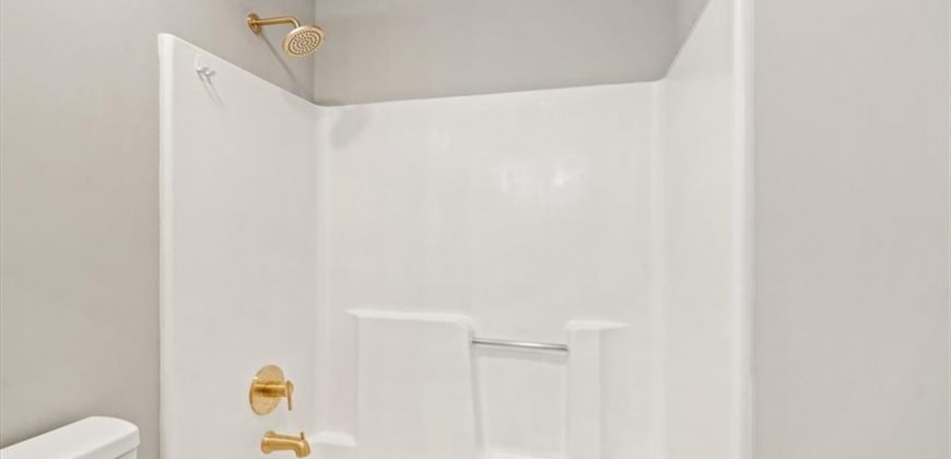 Homes for Sale in Gladstone, MO 64119 | 7109 N Indiana Street