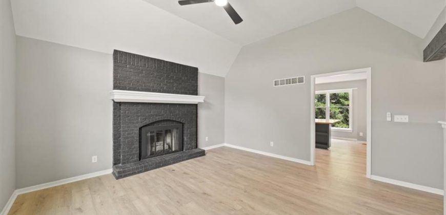 Homes for Sale in Gladstone, MO 64119 | 7109 N Indiana Street