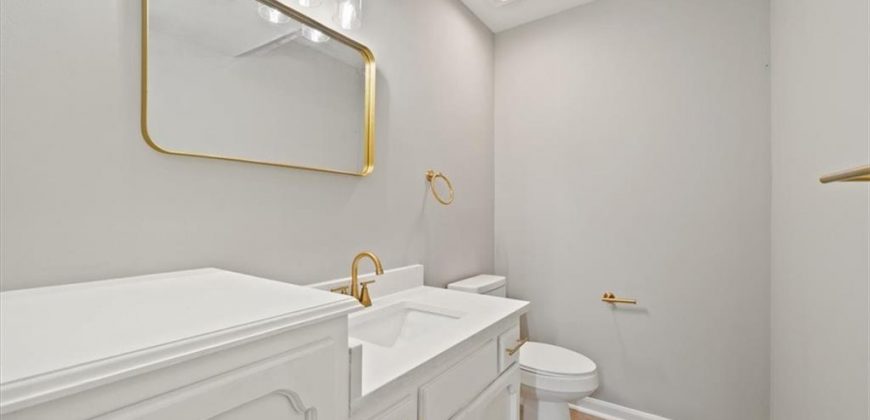 Homes for Sale in Gladstone, MO 64119 | 7109 N Indiana Street