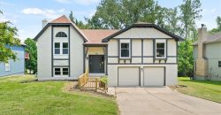 Homes for Sale in Gladstone, MO 64119 | 7109 N Indiana Street