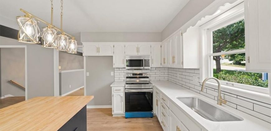 Homes for Sale in Gladstone, MO 64119 | 7109 N Indiana Street