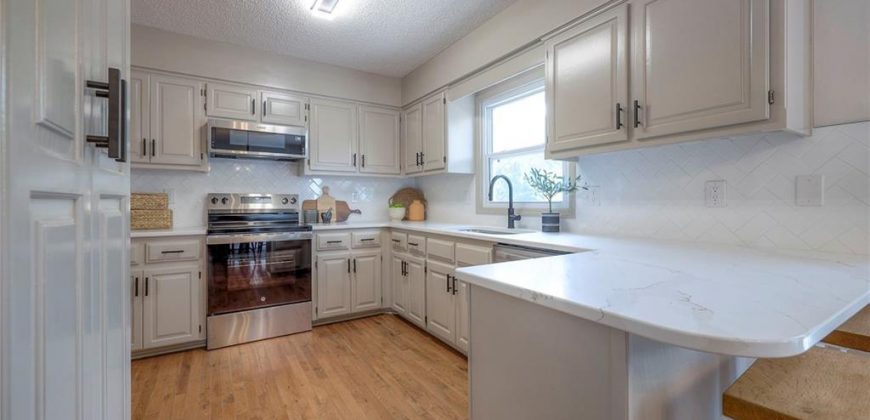 Homes for Sale in Liberty, MO 64068 | 1124  Amesbury Avenue