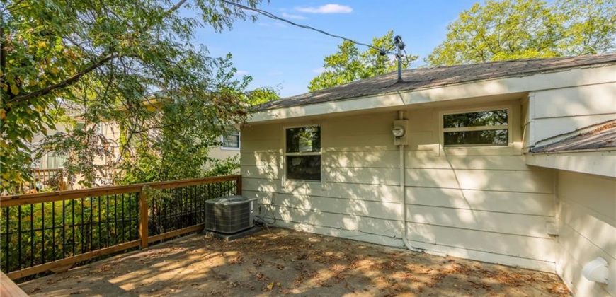 Homes for Sale in Kansas City, MO 64119 | 4835 N Manchester Avenue