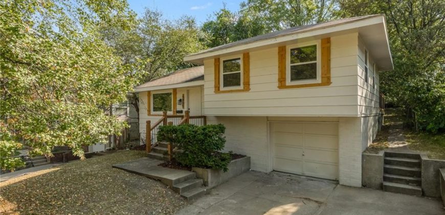 Homes for Sale in Kansas City, MO 64119 | 4835 N Manchester Avenue