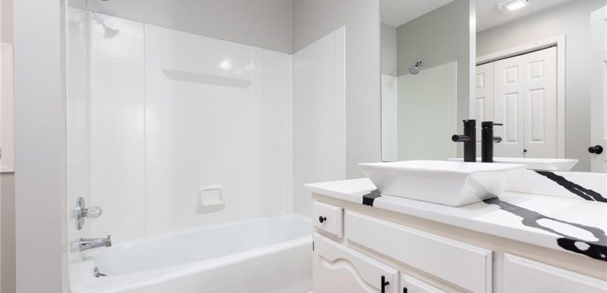 Homes for Sale in Kansas City, MO 64155 | 9621 N Locust Drive