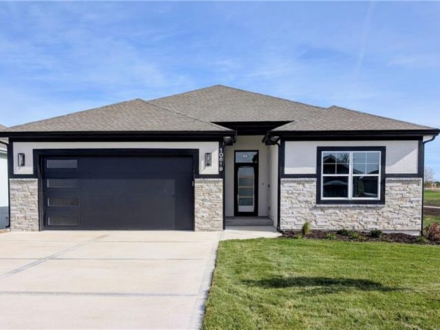 Homes for Sale in Kansas City, MO 64155 | 10619 N Bell Street